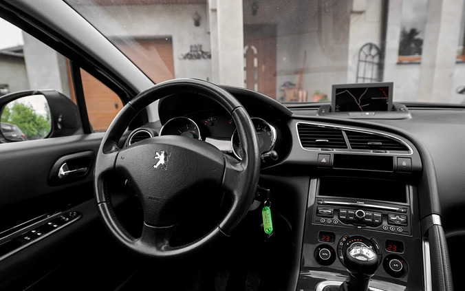 Peugeot 3008 cena 26900 przebieg: 148000, rok produkcji 2011 z Tychy małe 211